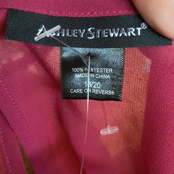 NEW Ashley Stewart 18/20 sheer wine colored top with cute sleeves - Picture 6 of 7